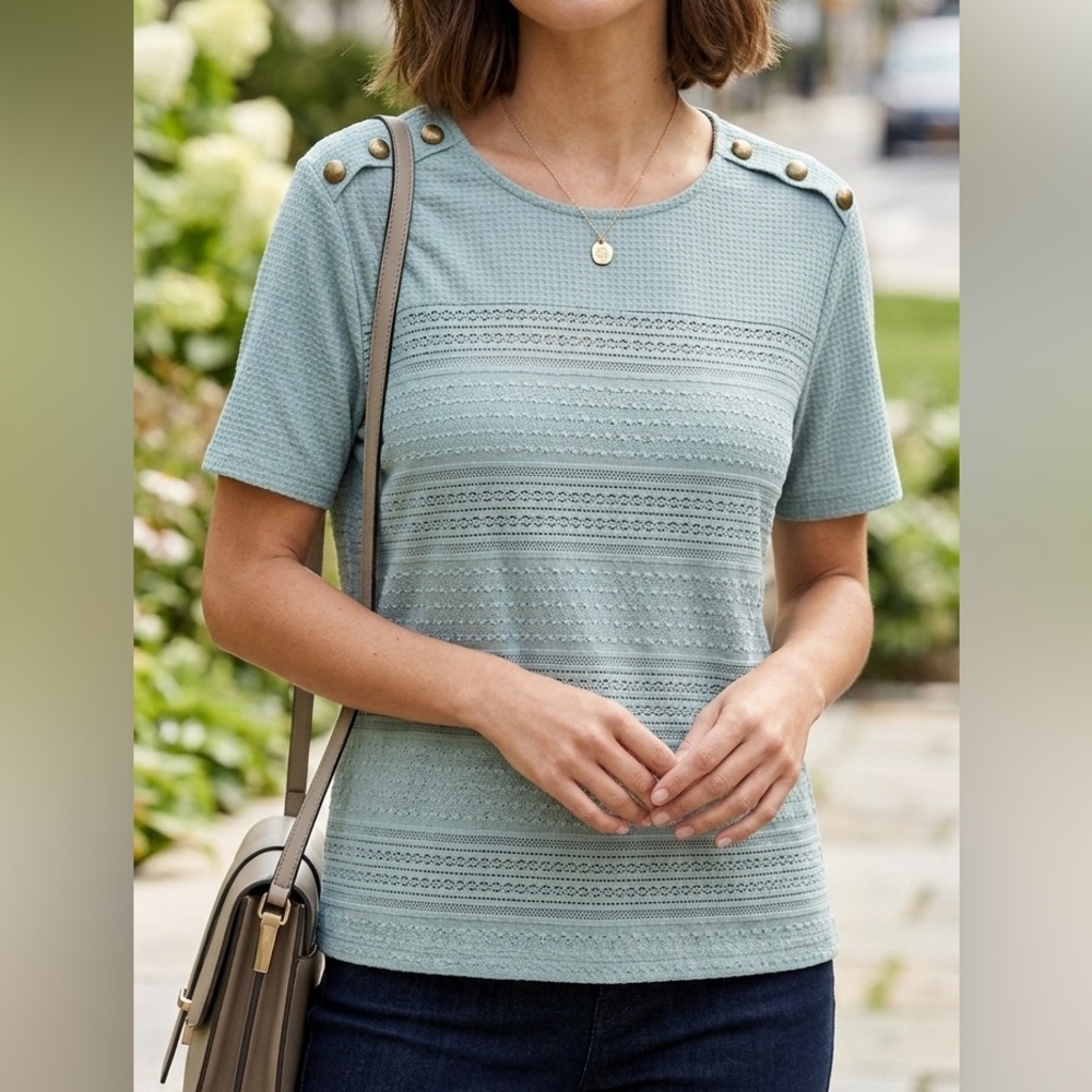 GRACE KARIN Like New Tee 2XL Light Blue Textural Top Gold Buttons